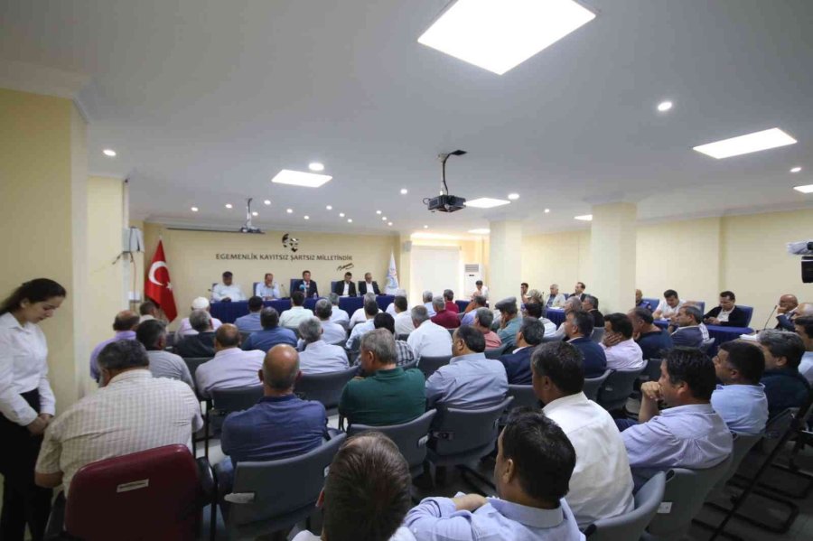 Başkan Ulutaş:" 54 Mahallede Hizmet İçin Varız"