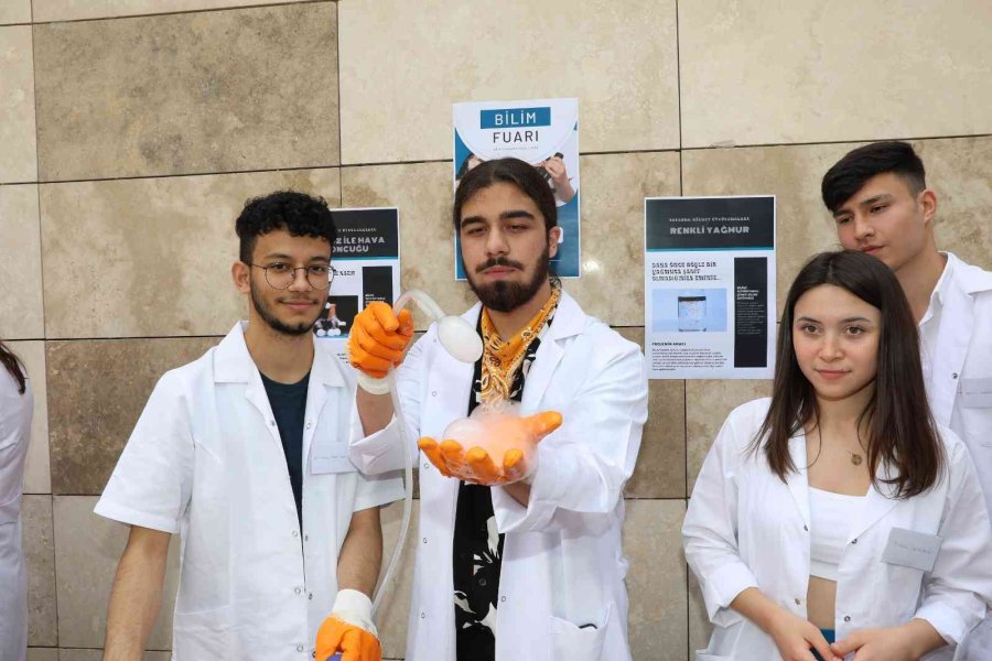 Alkü’de Fen Ve Matematik Sokağı Açıldı