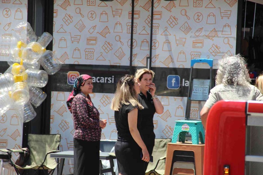 Kedisi İçin Isıttığı Sütü Ocakta Unuttu, Binada Panik Yaşandı