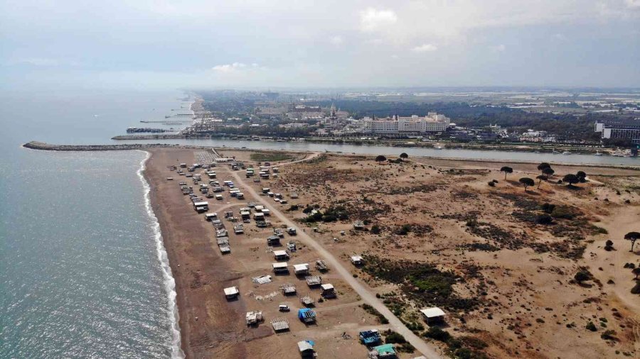 5 Yıldızlı Otellere Komşu Denize Sıfır Çardaklarda Yıkım Sessizliği