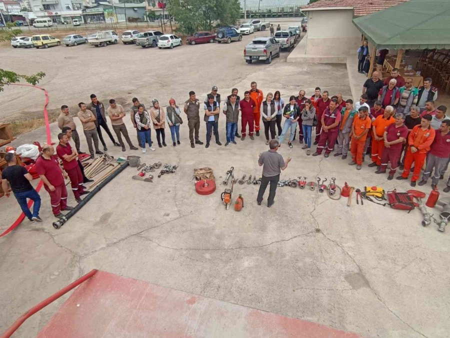Kumluca’da Orman İşletme Personellerine Yangınlara Yönelik İşbaşı Eğitim