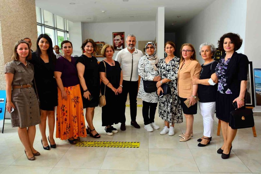 İbrahim Sözen Gençlik Merkezi’nden Yılsonu Sergisi