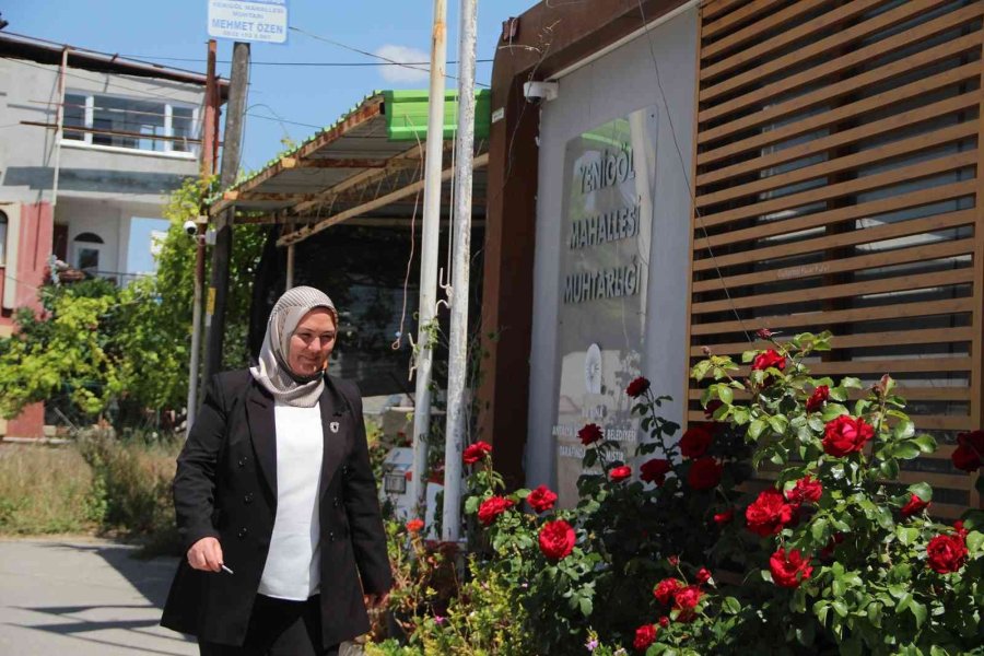 Görev Başında Vefat Eden Eşinin Yerine Seçildiği Muhtarlıkta 24 Saat Mesaide