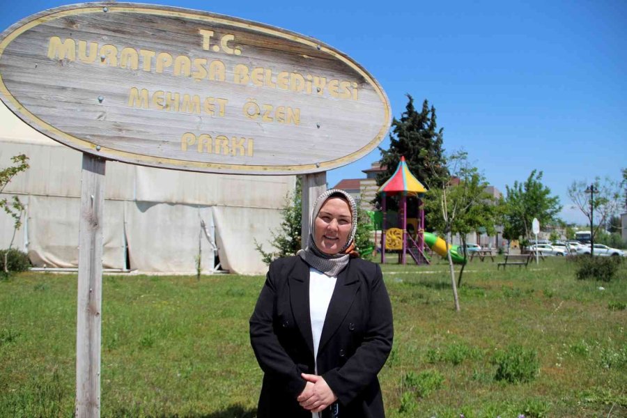 Görev Başında Vefat Eden Eşinin Yerine Seçildiği Muhtarlıkta 24 Saat Mesaide