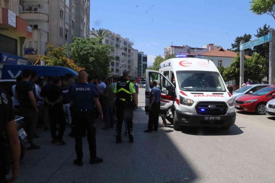 Tapu Kavgasında Taş Ve Sopalar Konuştu: 10 Yaralı, 8 Gözaltı