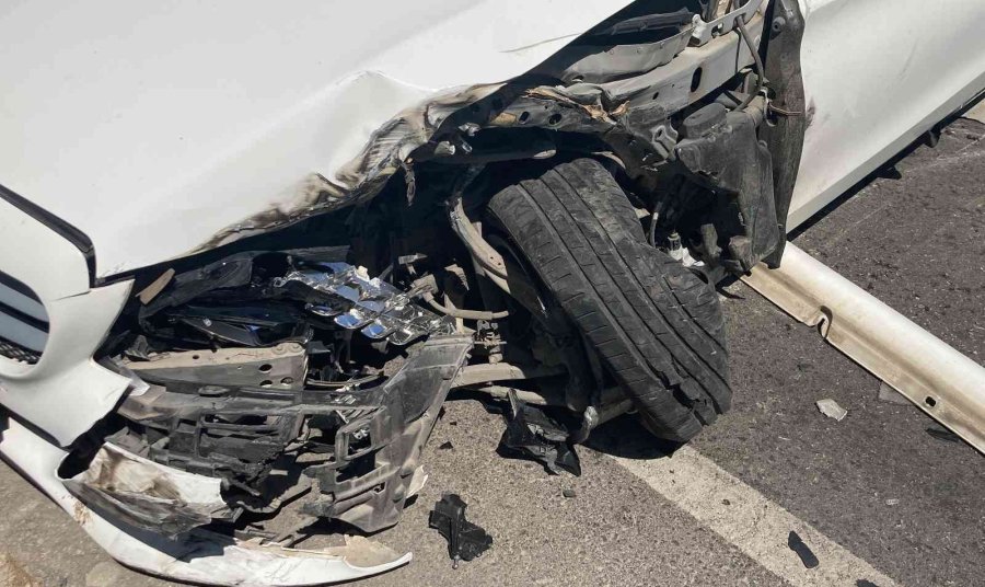 Kaza Sonrası 2 Kilometre Kuyruk Oluştu