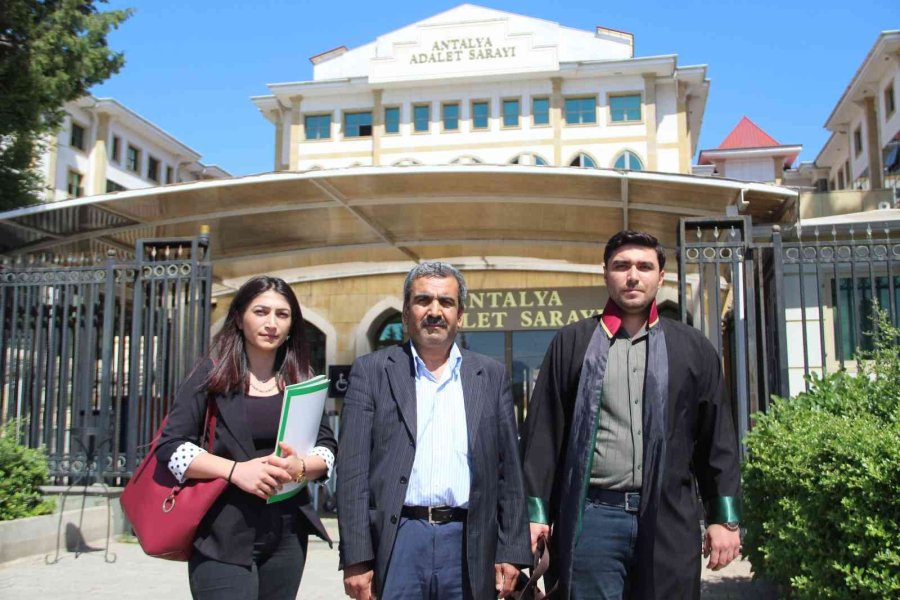 Antalya’da Emekli Taksiciye 238 Bin Tl’lik İmza Tuzağı