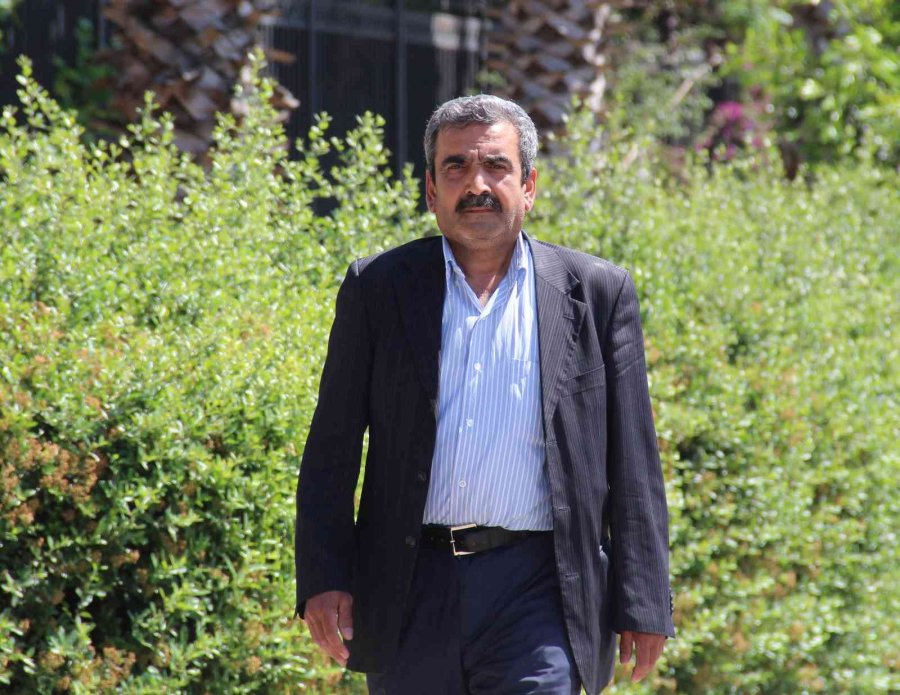 Antalya’da Emekli Taksiciye 238 Bin Tl’lik İmza Tuzağı