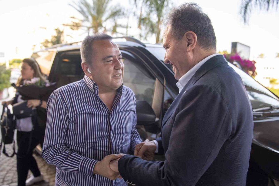 Chp’li Büyükşehir Belediye Başkanları Mersin’de Buluştu