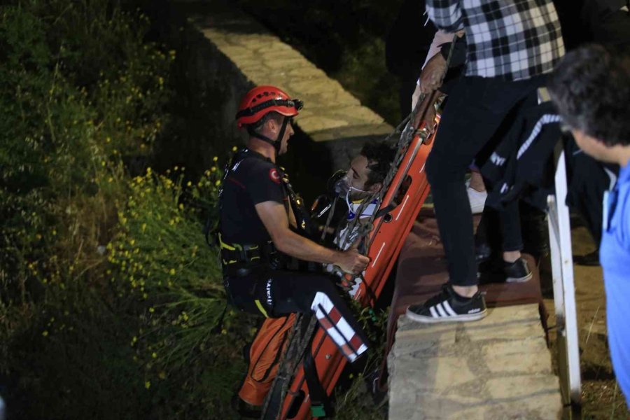 Falezler Üzerindeki Manzara Keyfi Hastanede Bitti