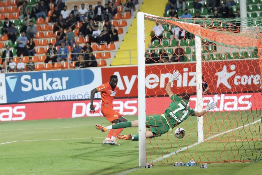 Spor Toto Süper Lig: Aytemiz Alanyaspor: 3 - Gaziantep Fk: 0 (maç Sonucu)