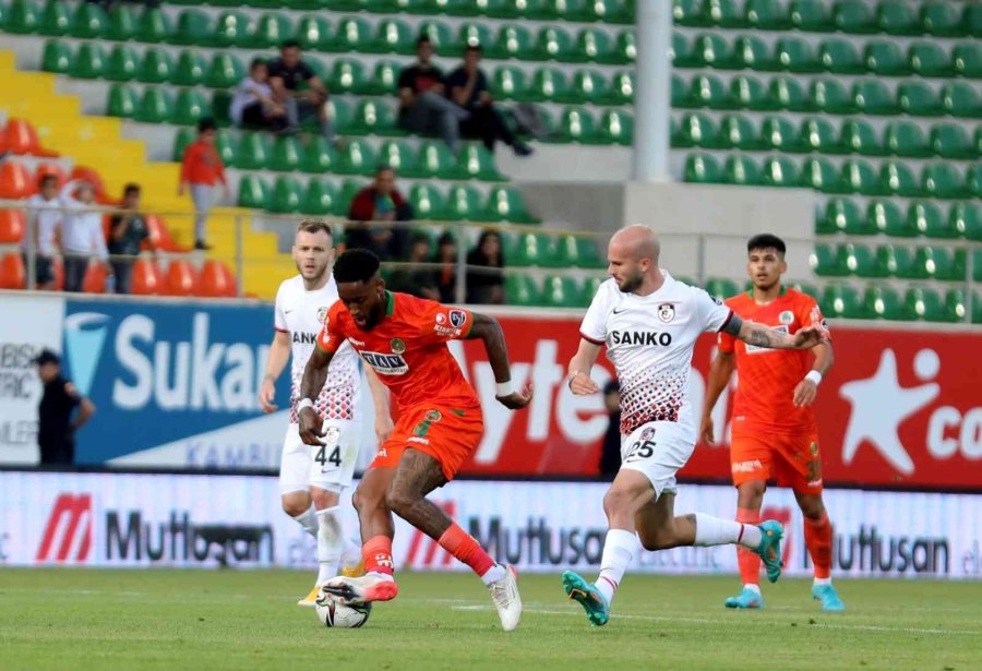 Spor Toto Süper Lig: Aytemiz Alanyaspor: 0 - Gaziantep Fk: 0 (ilk Yarı)