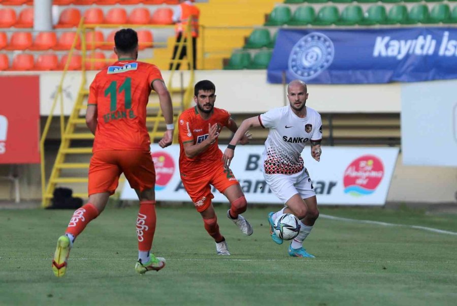 Spor Toto Süper Lig: Aytemiz Alanyaspor: 0 - Gaziantep Fk: 0 (ilk Yarı)