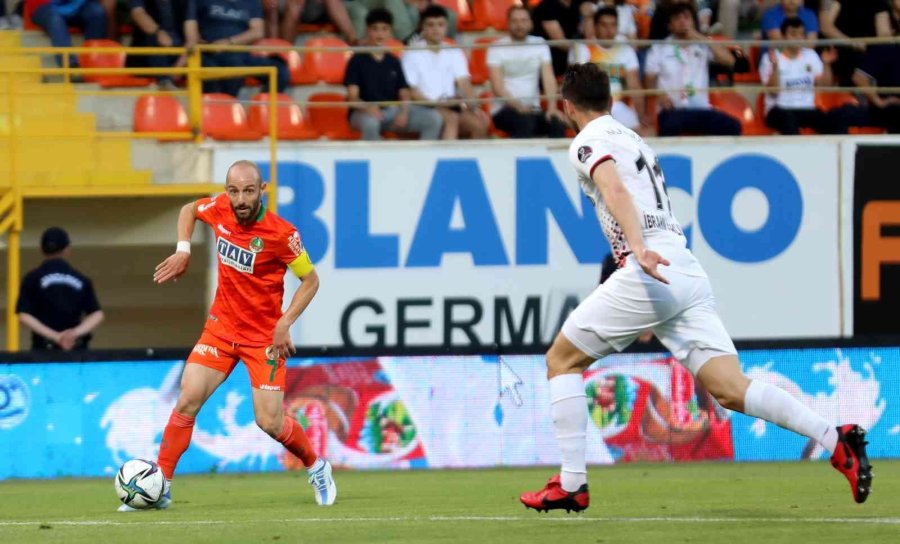 Spor Toto Süper Lig: Aytemiz Alanyaspor: 0 - Gaziantep Fk: 0 (ilk Yarı)