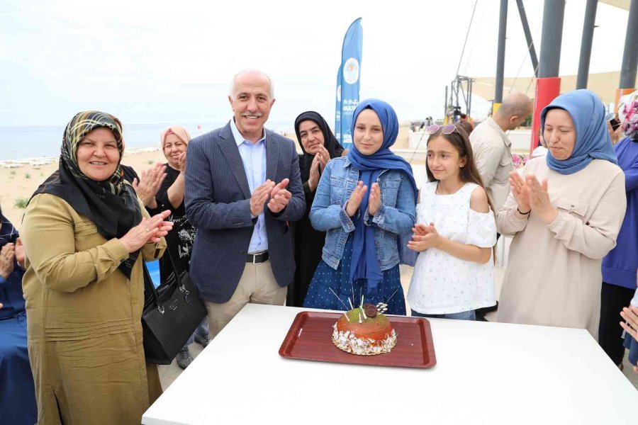 Başkan Gültak, Kapızlı Kampındaki Kadınlarla Buluştu