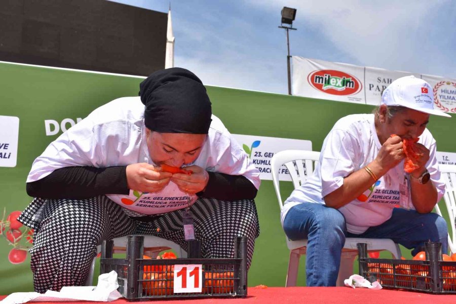 Kumluca’da Kadınlara Özel ‘domates Yeme’ Yarışması