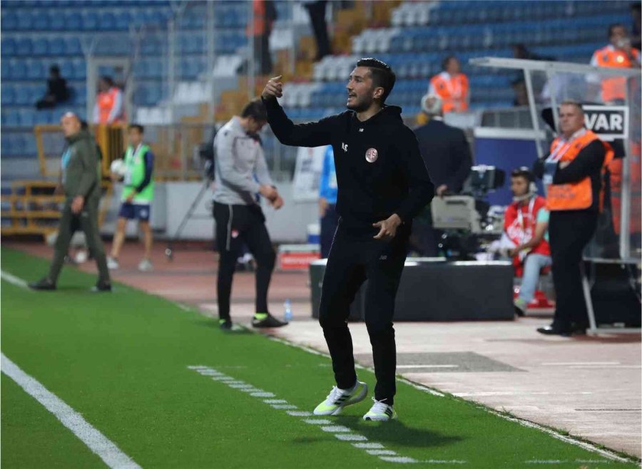 Antalyaspor, Yenilmezlik Serisini 15 Maça Yükseltti