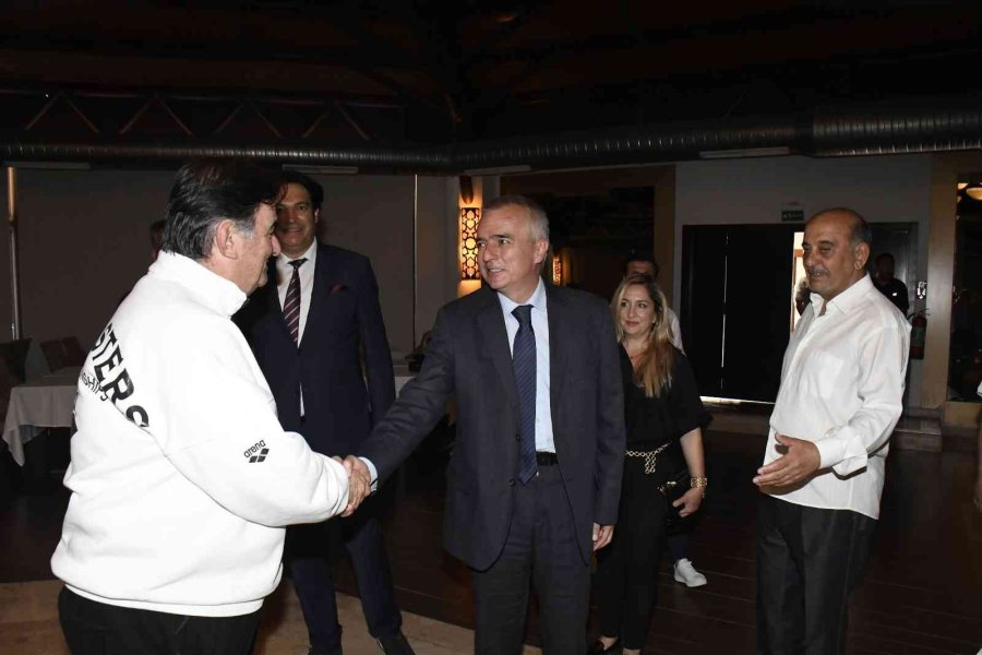 Kemer Yüzme Şampiyonlarına Ev Sahipliği Yapacak