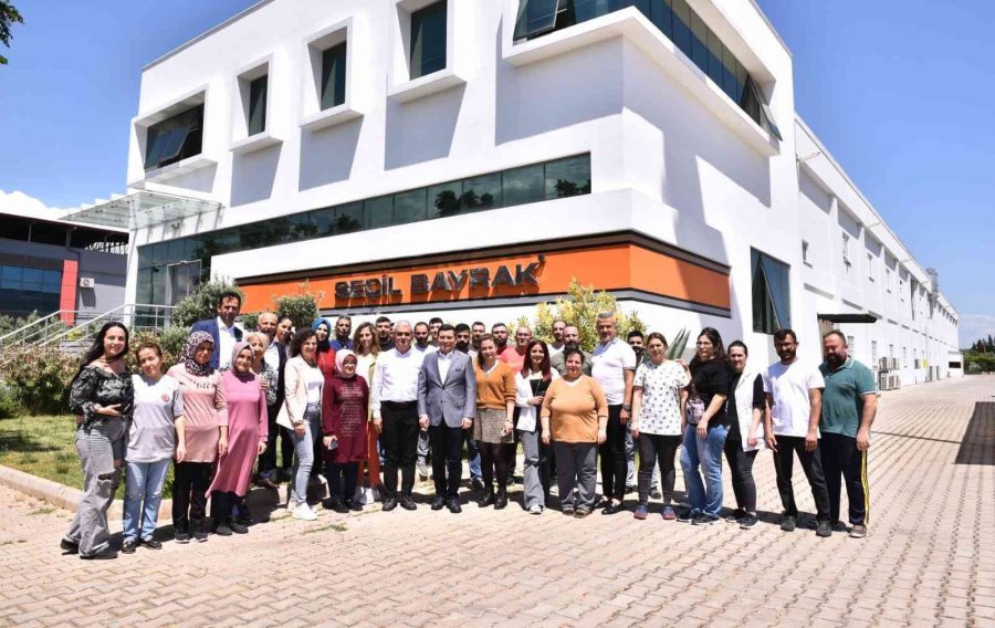 Başkan Tütüncü, Sanayide Döküm Yaptı