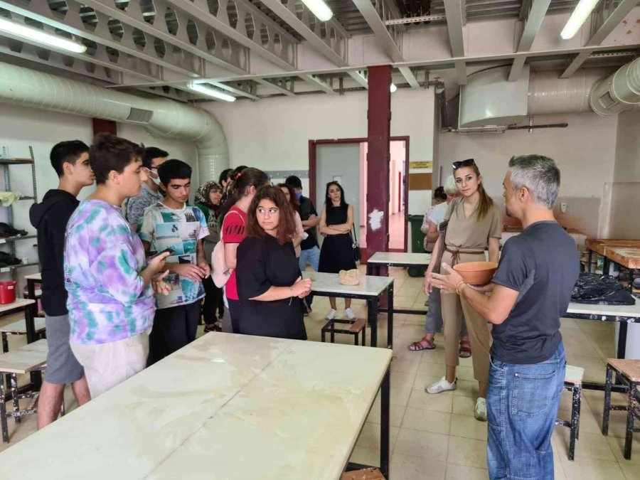 Özel Bireyler, Akdeniz Üniversitesi’nde Pizza Ve Pide Yapmayı Öğrendi