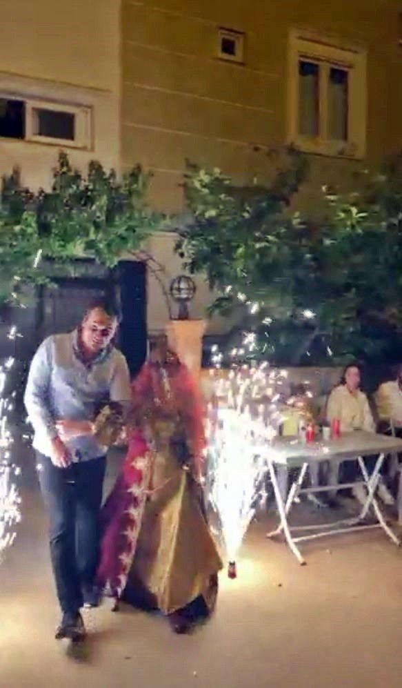 Koca Yürekli Baba, Down Sendromlu Kızının Düğün Hayalini Sokağı Kapatarak Gerçekleştirdi