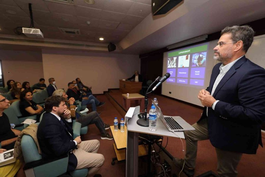 Akdeniz Üniversitesinde Kadın Sağlığı Konuşuldu