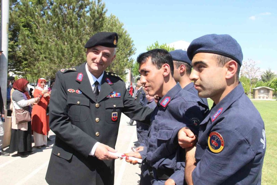 Karaman’da Bir Günlük Askerlik Yapan Engelliler Törenle Yemin Etti