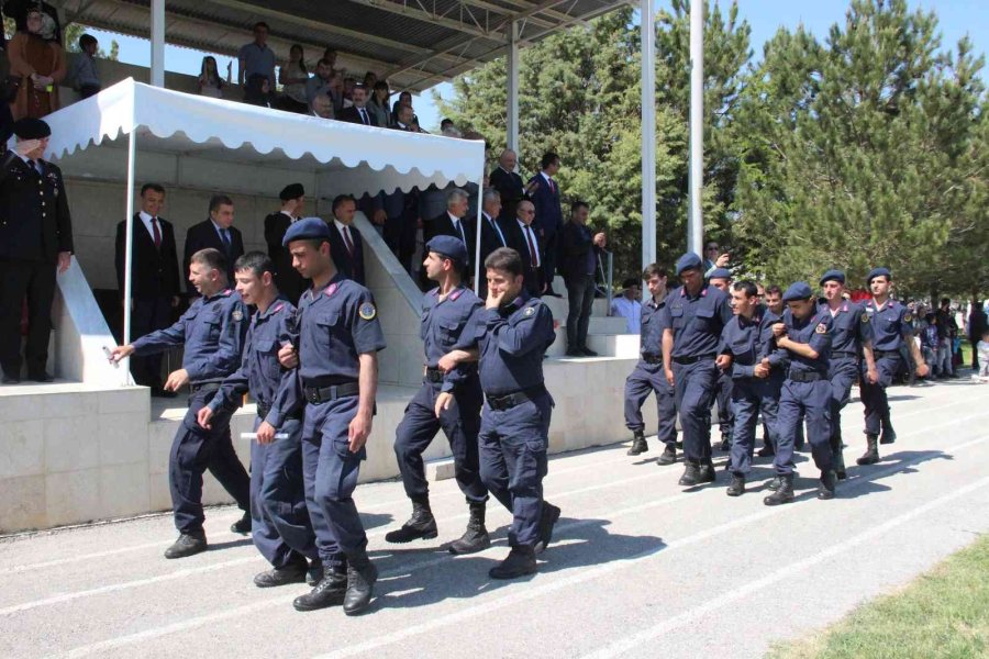 Karaman’da Bir Günlük Askerlik Yapan Engelliler Törenle Yemin Etti