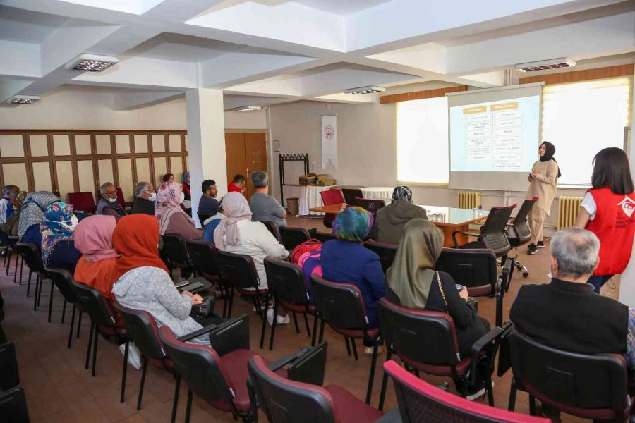 Meram’da Evde Bakım Hizmeti Alan Engelliler Ve Ailelerine Yönelik Anlamlı Proje