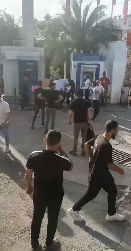 Otobüs Ücretini Yüksek Bulup Şoföre Saldırdı, Linç Edilmekten Yine Yolcular Kurtardı