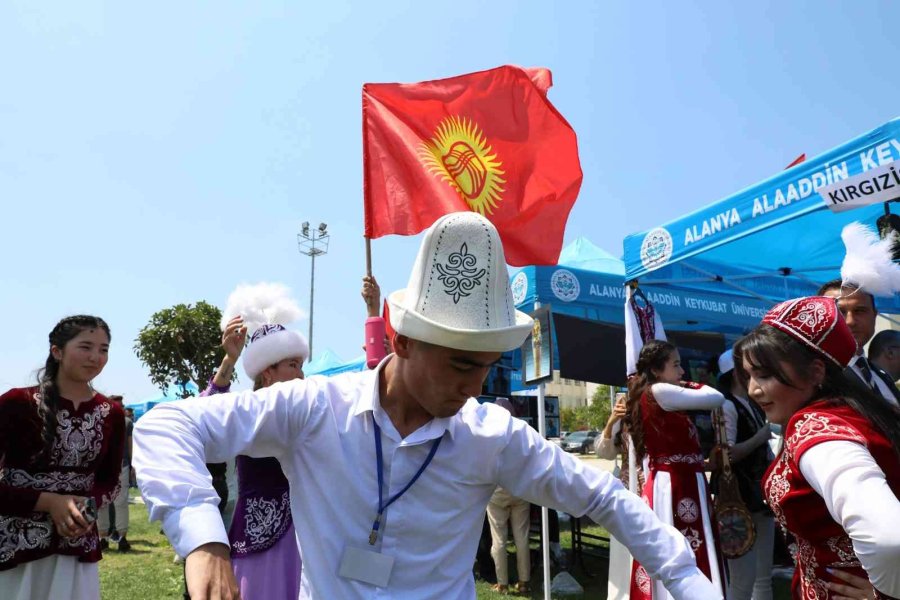 Alkü’de Uluslararası Öğrenci Günü Etkinliği