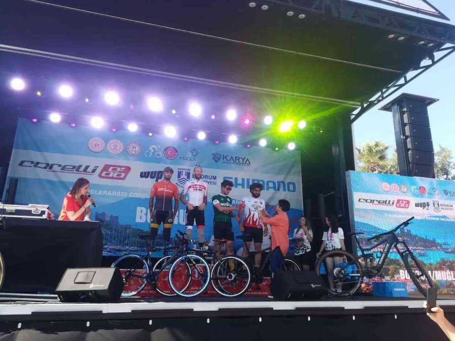 Alanyasporlu Bisikletçiler Bodrum’da 2 Madalya Kazandı