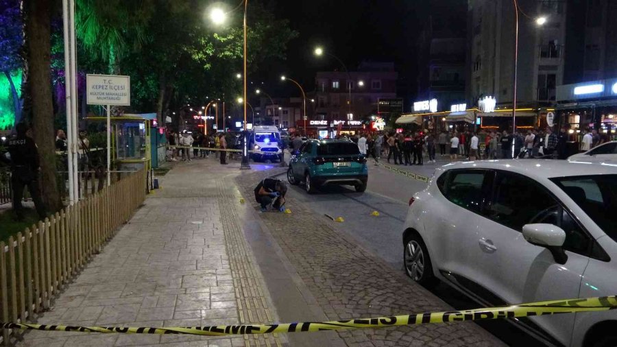 Antalya’da Silahlı Sopalı Kavga, Silahla Ateş Edilme Anı Kamerada: 3 Yaralı, 3 Gözaltı