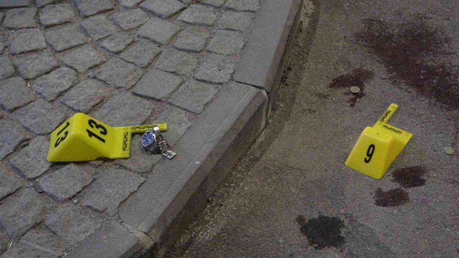 Antalya’da Silahlı Sopalı Kavga, Silahla Ateş Edilme Anı Kamerada: 3 Yaralı, 3 Gözaltı