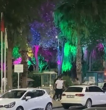 Antalya’da Silahlı Sopalı Kavga, Silahla Ateş Edilme Anı Kamerada: 3 Yaralı, 3 Gözaltı