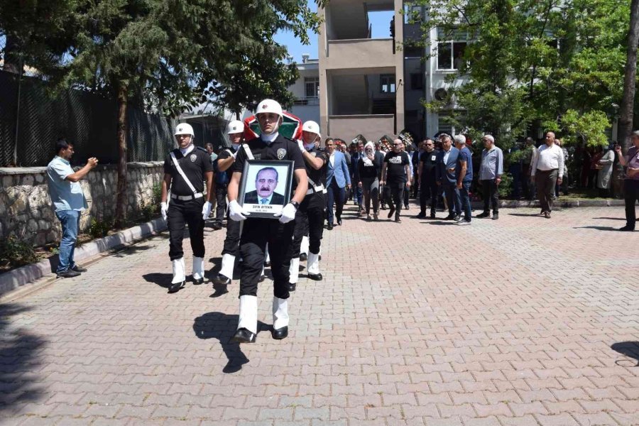 Emekli Vali Yardımcısı Aytekin, Kansere Yenik Düştü