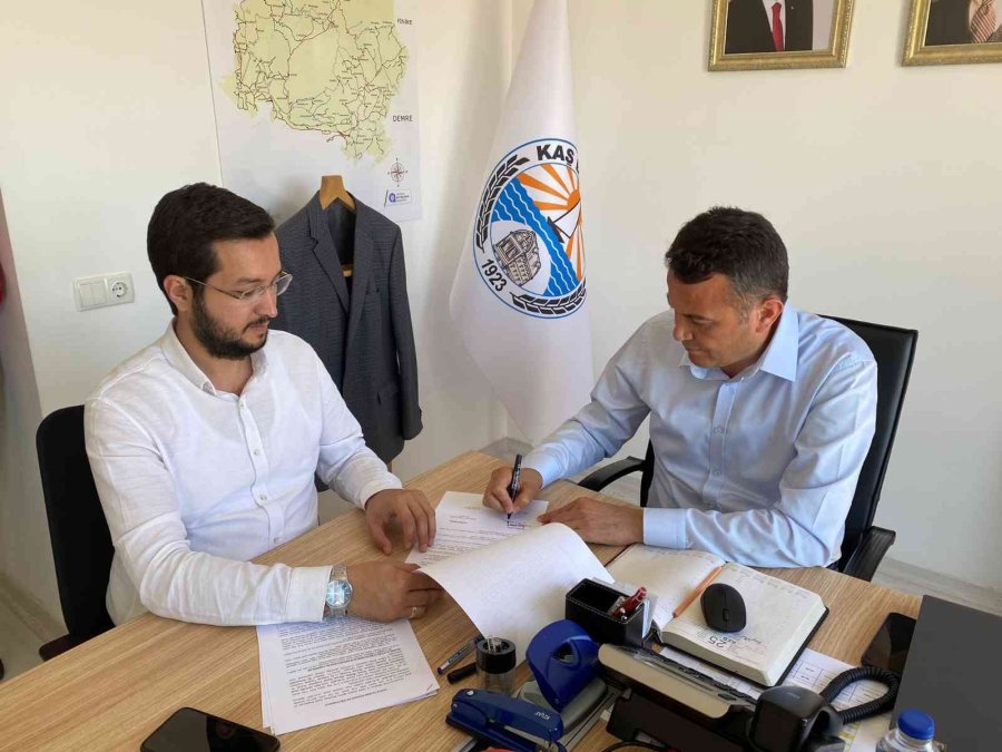 Kaş Belediyesi’nde Toplu İş Sözleşmesi