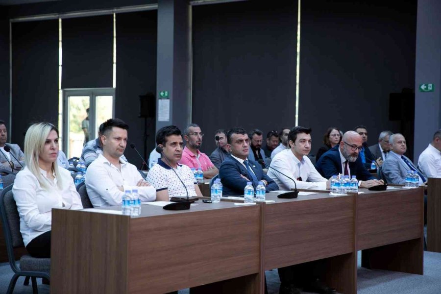 Seçer: “türkiye’de Sosyal Politikalar Denildiği Zaman Mersin Akla Geliyor”