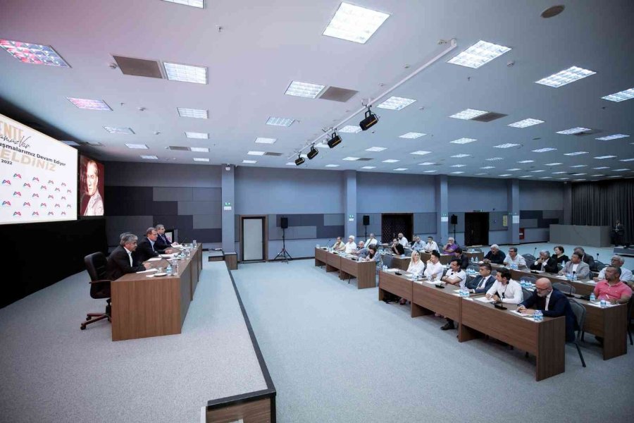 Seçer: “türkiye’de Sosyal Politikalar Denildiği Zaman Mersin Akla Geliyor”