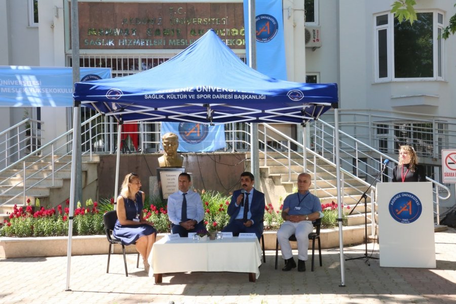 Aü’de Sağlıkta Zirve Ve İstihdam Fuarı