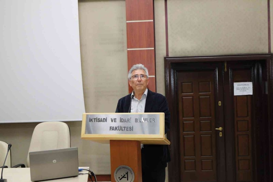 Akdeniz Üniversitesi’nde ’savaş, Kadın Ve Göç Paneli’ İle ’göçmen Kadın Sanatçılar Resim Sergisi’ Düzenlendi