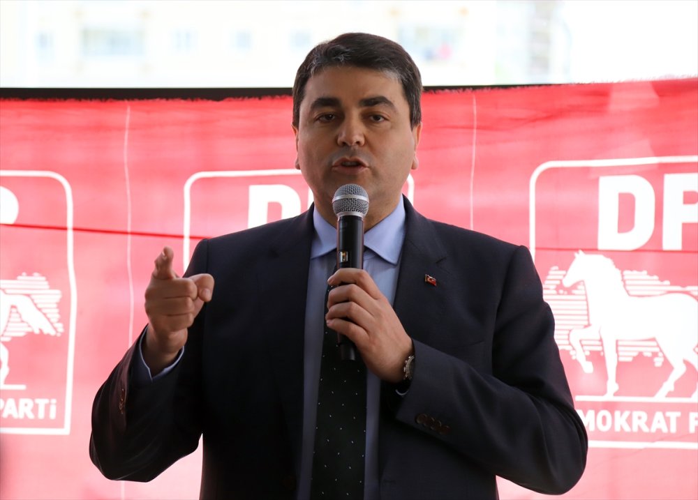 Demokrat Parti Genel Başkanı Uysal, Aksaray'da Gazetecilerle Bir Araya Geldi