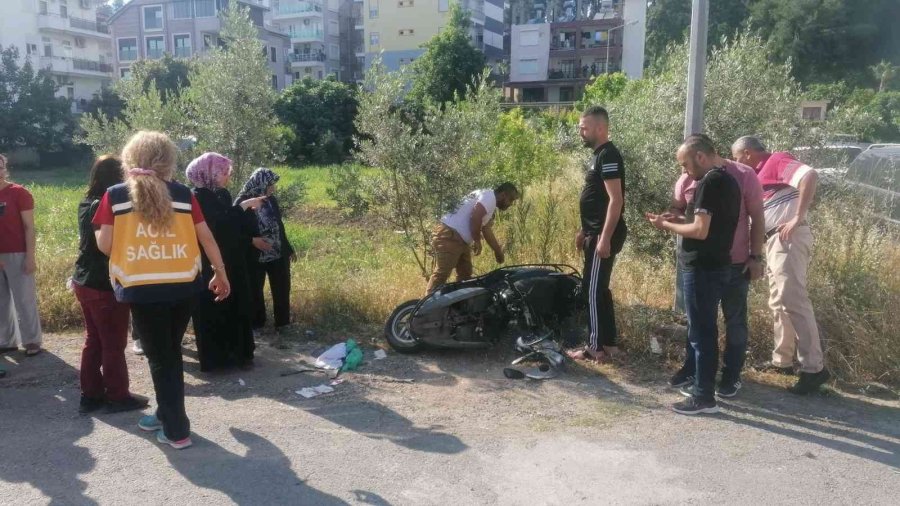 Ticari Taksi Motosiklete Çarptı: 1 Yaralı