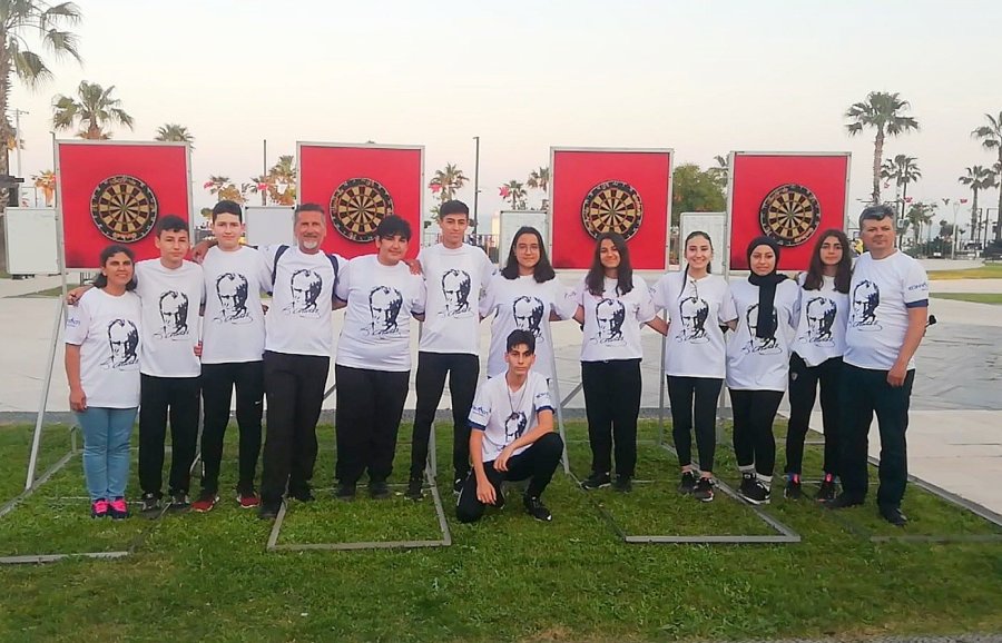 Konyaaltı’nda Gençlik Şenliği Başladı