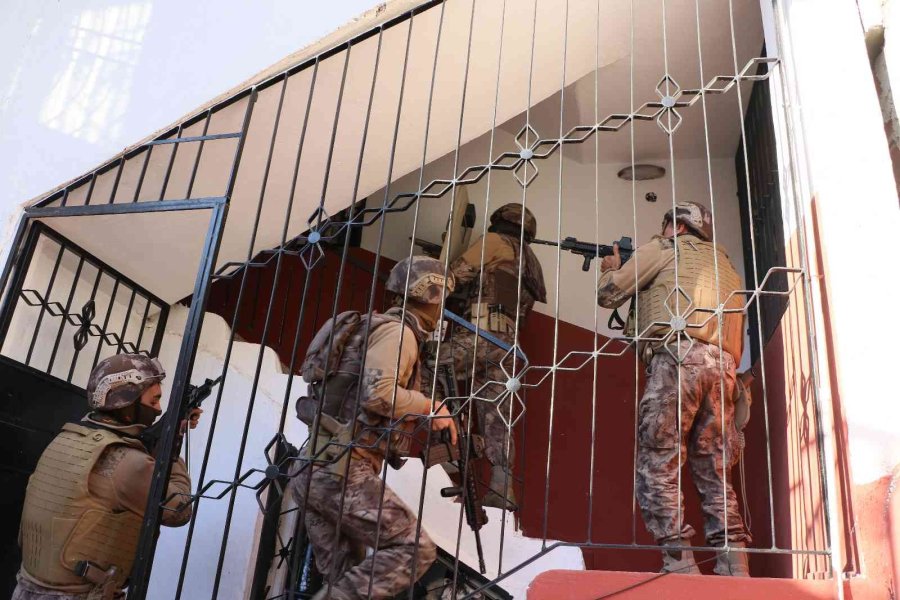 Mersin’de Uyuşturucu Satıcılarına Dev Operasyon