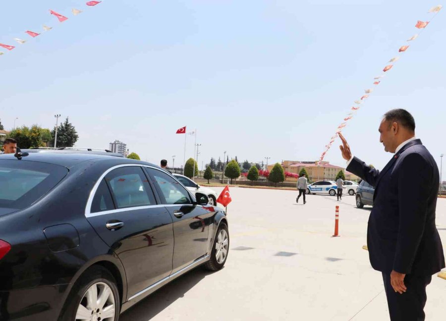 Vali Su, Başkan Yılmaz İle Vedalaştı