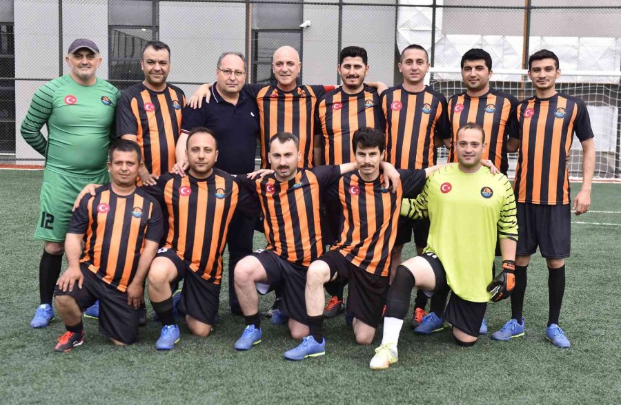 Antalya Osb’de Futbol Heyecanı Başladı