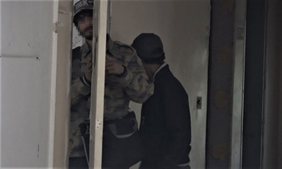 Madde Bağımlıların Merkezi Fetö’nün Metruk Binasına Demirli Önlem