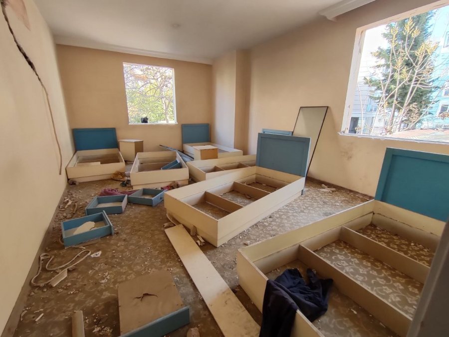 Madde Bağımlıların Merkezi Fetö’nün Metruk Binasına Demirli Önlem