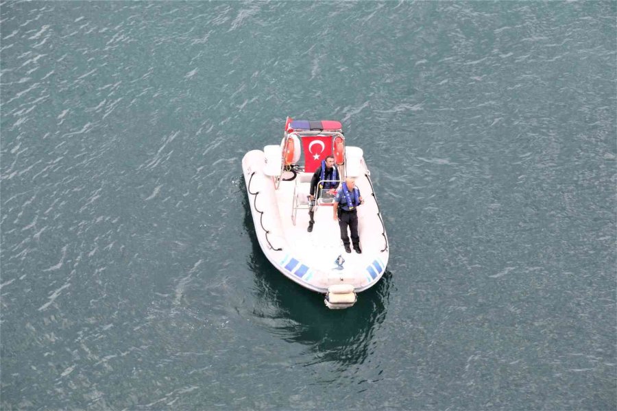 4 Yaşındaki Çocuğun Şelale Deresine Düştüğü İhbarı Ekipleri Alarma Geçirdi